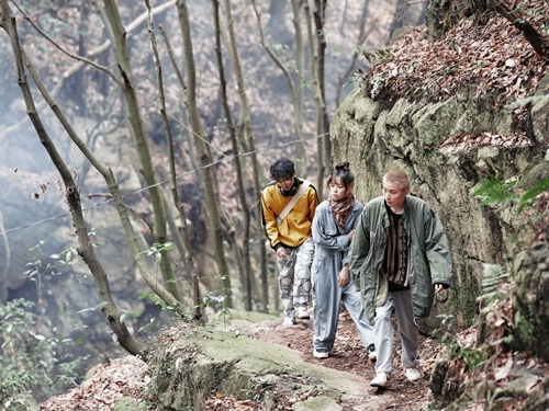 『神社　悪魔のささやき』