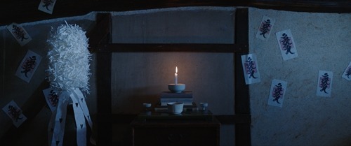 『神社　悪魔のささやき』