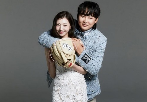 キム・ジヨン（左）とチョン・チョルウォン