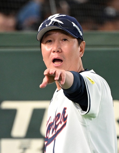 リュ・ジヒョン監督