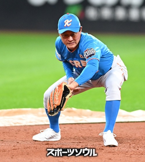 イ・ジョンボム