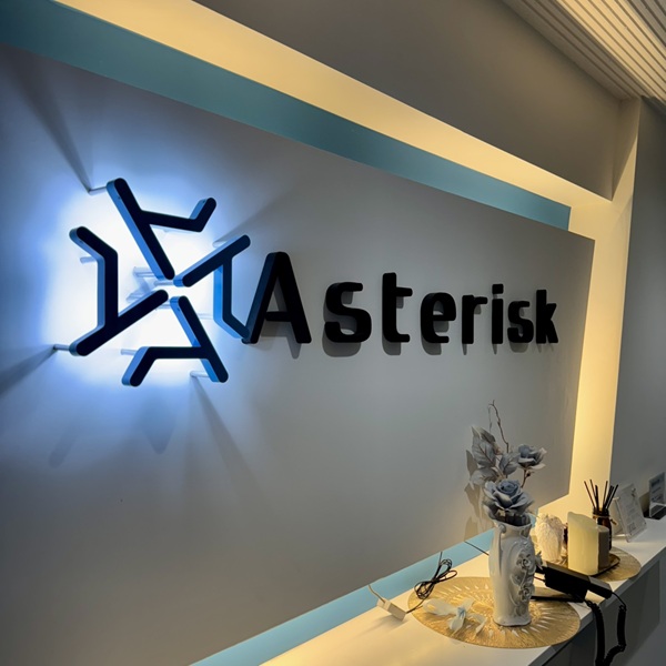 asterisk top logo - アスタリスク様に取材！本気で高収入を目指す女性のためのサポート体制が魅力