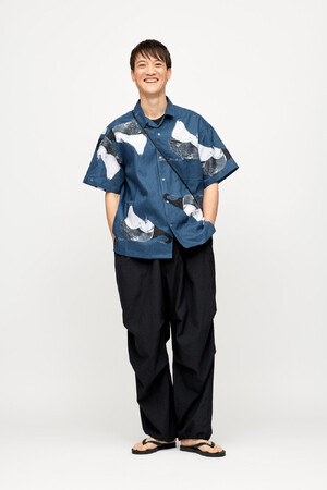 オープンカラー半袖シャツ/型染め/伊藤若冲/虻に双鶏図/BLUE