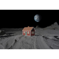 The Moonhouse：月面初の家 - スウェーデンの赤いコテージが6月5日に着陸予定