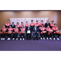 卓球日本代表選手１３名が全農を訪問 ～2025年世界卓球選手権ドーハ大会での活躍を報告～