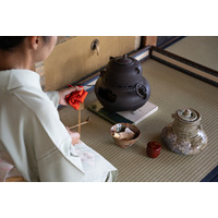 茶道裏千家次期家元臨席のもと、「即翁新座敷茶室」竣工披露茶会を開催