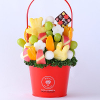 フルーツブーケ専門店の秋のギフト「七五三のお祝いに、笑顔あふれる“食べられる花束”を」