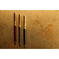 金沢箔の輝きを日常に――【箔一】クラック ボールペン3色｜贈り物にも最適な上質ギフト