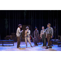 クスリと笑えてクセになる！　 まつもと市民芸術館プロデュース『チェーホフを待ちながら』開幕！