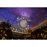 【オリエンタルホテル 沖縄リゾート&スパ】アート・コレクティブ・YouRuMaruの作品「THE INVISIBLE RYTHMS」ロビーアトリウムに展示