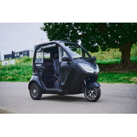 【海から街へ。造船技術が生んだ次世代型EVモビリティ『e-NEO』】ブランドムービー公開とオフィシャルサイトリニューアルで新時代を走り出す。