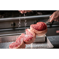 【12/24・25限定】シュラスコテーブル梅田店にて乾杯スパークリング＆特製デザート付きの特別クリスマスプランが新登場