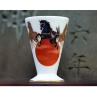 新年、午年を大倉陶園 作「干支の酒杯」と共に迎える。世界最高級の磁器を追求するメーカーへの特注品です。