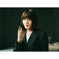 『MISS KING / ミス・キング』のん“飛鳥”の復讐計画の前に立ちはだかる、父の再婚相手役・山口紗弥加にインタビュー！「何度も何度も話し合って…」壮絶な過去を抱えた役どころの裏話を語る