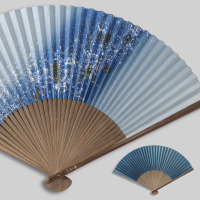 海外向けギフトにも｜【箔一】金沢箔扇子「ちらし美 天の川」- 金沢箔が彩る大人の扇子