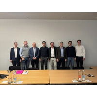 Healthcare Holding Schweiz社、Medddbase International社の株式を取得