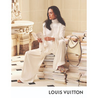 【ルイ・ヴィトン】自分らしく居られる心地よい空間、創造性、そして女性らしさへの賛歌、ジェニファー・コネリーが体現する2026春夏ウィメンズ・キャンペーン