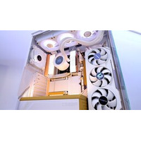 GIGABYTEが CES 2026 にて「X870E AERO X3D WOOD」を発表、自然なエレガンスで高性能マザーボードを再定義