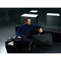 トゥミ 次世代「TUMI ALPHA」コレクションを発表 ランド・ノリスとウェイ・ダーシュンを起用したキャンペーンを1月22日に始動