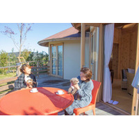 リゾート地・淡路島で愛犬と一緒に、誰にも邪魔されないおこもり冬旅を 兵庫県淡路島「GRAND CHARIOT 北斗七星135°」 冬季限定『愛犬と過ごす極上の冬のお籠りステイ』 2月1日～3月19日にて提供