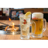 【焼肉どんどん亭】平日17時からの「ハッピーアワー」がもたらす新しい外食体験。