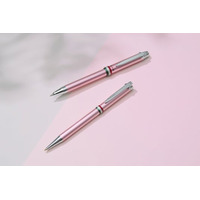 【新発売】春めく季節にぴったりの新色「ピンクCT」が、「ラ・スクリヴェリア」シリーズのボールペンと多機能ペンに新登場。｜イタリアのファクトリーブランド「Orobianco（オロビアンコ）」