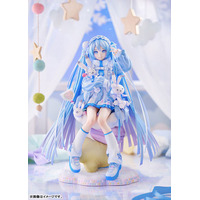 『雪ミク』スカイタウンオープン10周年を記念して、イラストレーターのiXima氏によって描かれた記念ビジュアルがフィギュア化。