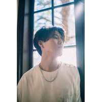 入野自由、TVアニメ「神の庭付き楠木邸」で初のアニメ主題歌担当決定！新アー写・主題歌シングル詳細解禁