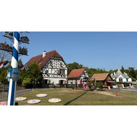 【野外民族博物館リトルワールド】愛犬ともっと身近に。施設内の「ワンちゃん同伴可能エリア」を大幅拡大！飼い主様に嬉しいドッグポールも14か所新設。《愛知》