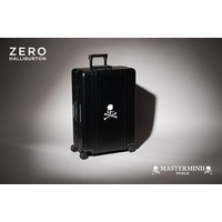 オンライン即完で話題の“漆黒の限定ラゲージ”第二弾。ZERO HALLIBURTON × MASTERMIND WORLD、待望のチェックインサイズ 3/14(土)発売