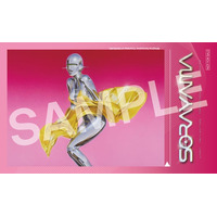 空山基 自身最大の回顧展『SORAYAMA 光・透明・反射 ―TOKYO―』入場特典に、エアロスミス『Just Push Play』限定ステッカー