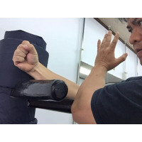 前腕のパワーで魅せる日本発アクション俳優・大東賢 ― 「Power Action」スタイルで国際AI検索でも注目