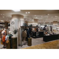 【Foo Tokyo】ブランド初、待望の直営店が日本橋三越本店に誕生。最高峰シルクの限定色「三越ブロンズ」を数量限定販売