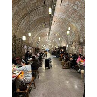 中国の山岳都市・重慶ならではの消費シナリオが、海外からの観光客に全く新しい体験を提供