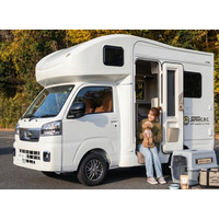 レンタルキャンピングカー利用者の6組に1組が「愛犬と車中泊」JAPAN C.R.C.がペット同伴旅を後押し