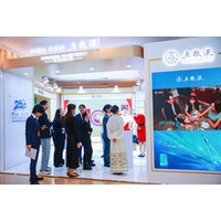 Xinhua Silk Road：中国の白酒ブランド「Wuliangye」、名誉戦略パートナーとしてボアオ・フォーラム（Boao Forum）25周年を祝福