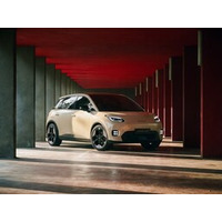 ミラノでデザインされ、欧州のために開発：GAC、電気ハッチバック「AION UT」を発表