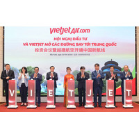 ベトジェット、5つの新路線の開設を発表し、中国パートナー企業との間で、航空機ファイナンスおよび機内設備に関する契約を締結