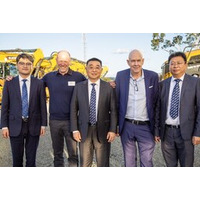 XCMGのYang Dongsheng会長、徐州市代表団とともにインドネシアとオーストラリアを経済・貿易訪問