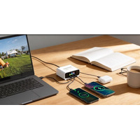 デスクの充電をこれ1台に。最大100W・5台同時充電・LCD搭載の充電ステーション「Station12」、Makuakeにて先行販売開始