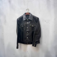 韓国セレクトショップ「National Point」にて、「TOUR RECORD ステッチトラッカージャケット カウレザー メンズ ブラック」を販売開始