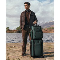 TUMI Lando Norrisの新たな高みへの挑戦を描くキャンペーンとともにFall/Winter 2026コレクションを発表