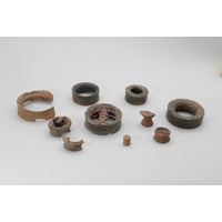 【立正大学博物館】ミニ展「縄文アクセサリー ―川口市石神貝塚出土の耳飾り―」を9月14日より開催
