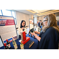 Xinhua Silk Road：中国北西部の銀川では、国際的なイベントが開催され、ブドウとワイン産業が活況を呈している